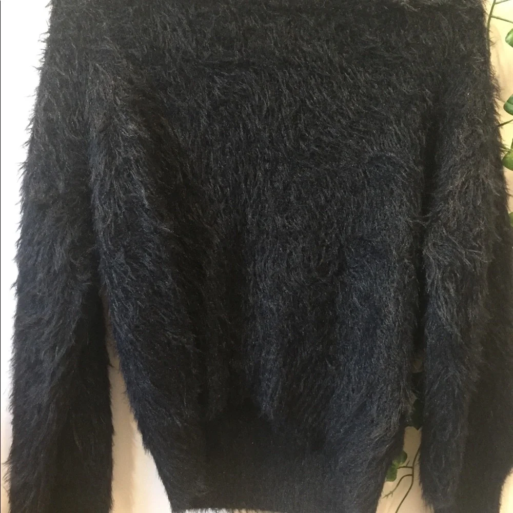 Urban Outfitters Elsa Fuzzy Sweater - Picture 7 of 9